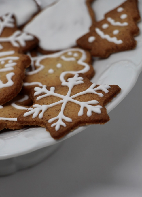 Biscuits de Noël en glaçage royal 